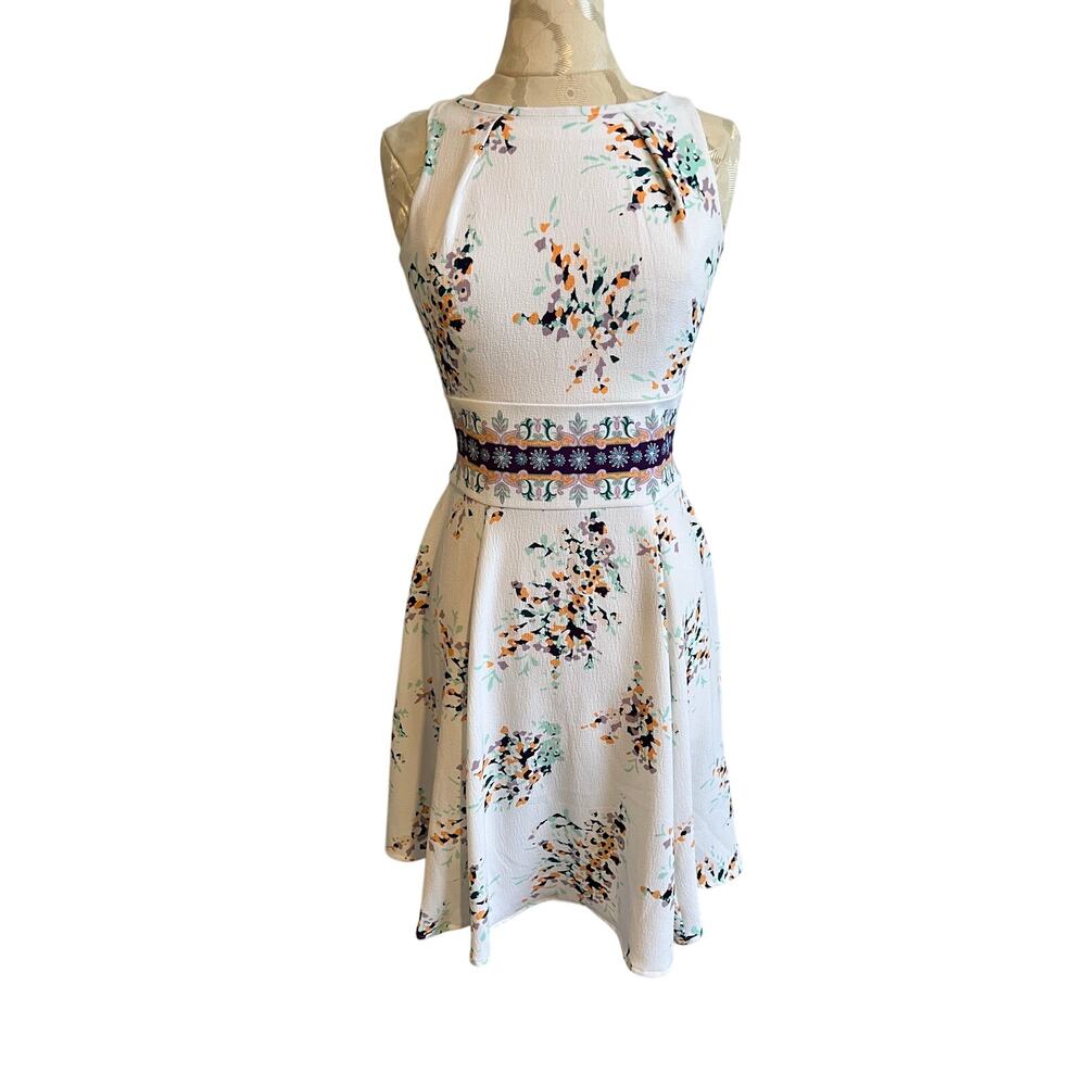 Eva Mendes Sleeveless Floral A-Line Knee Length Dress Size 0